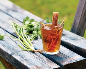 Các loại nước mát, cách tự nấu nước mát tại nhà giải nhiệt đẹp da.